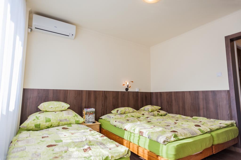 Milan Apartmanok Сиофок Екстериор снимка
