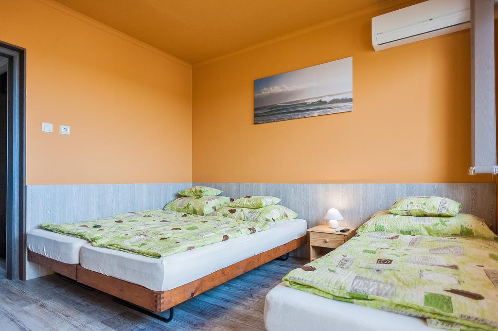 Milan Apartmanok Сиофок Екстериор снимка