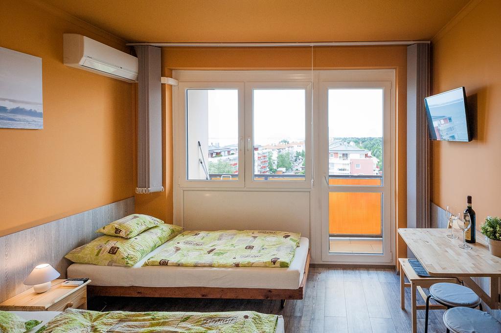 Milan Apartmanok Сиофок Екстериор снимка