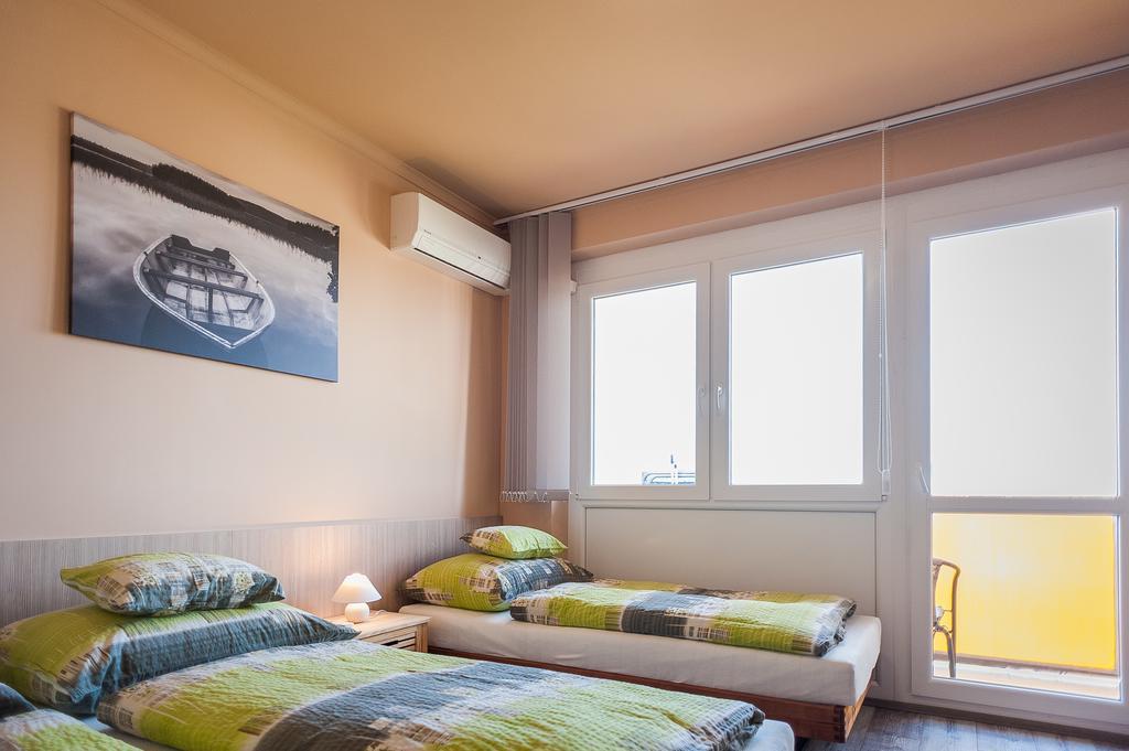Milan Apartmanok Сиофок Екстериор снимка