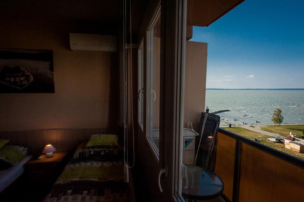 Milan Apartmanok Сиофок Екстериор снимка
