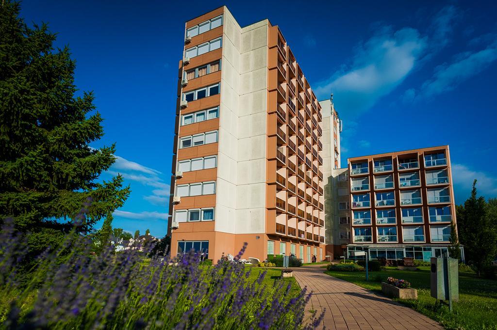 Milan Apartmanok Сиофок Екстериор снимка